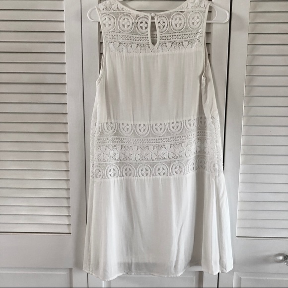 Francesca’s Miami White Lace Shift Dress Small - Picture 2 of 8